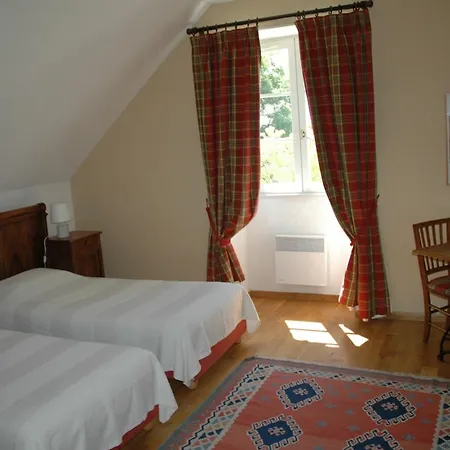 بيت للعطل Domaine Du Chateau La Rhue Grand Espace Piscine *