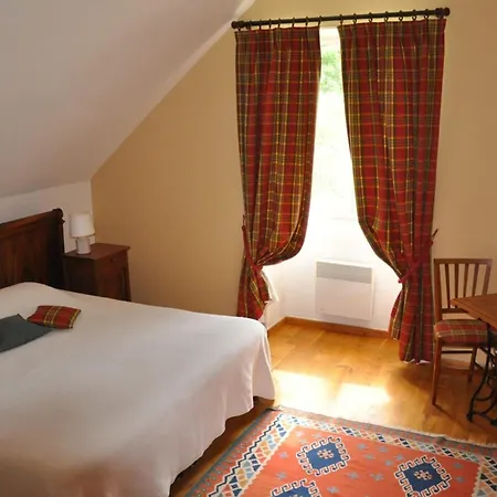 Holiday home Domaine Du Chateau La Rhue Grand Espace Piscine